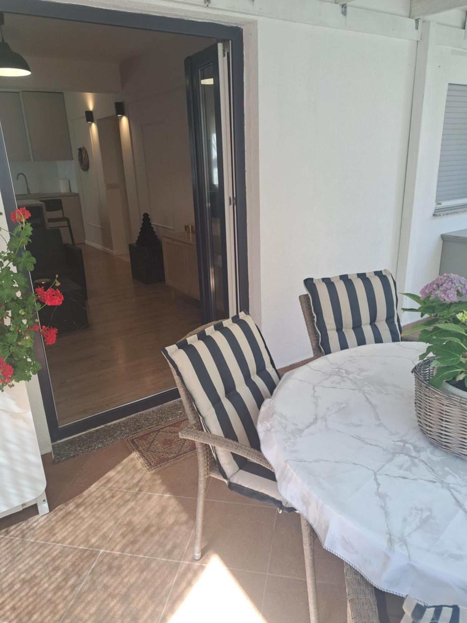 Apartman Petra Zara Esterno foto