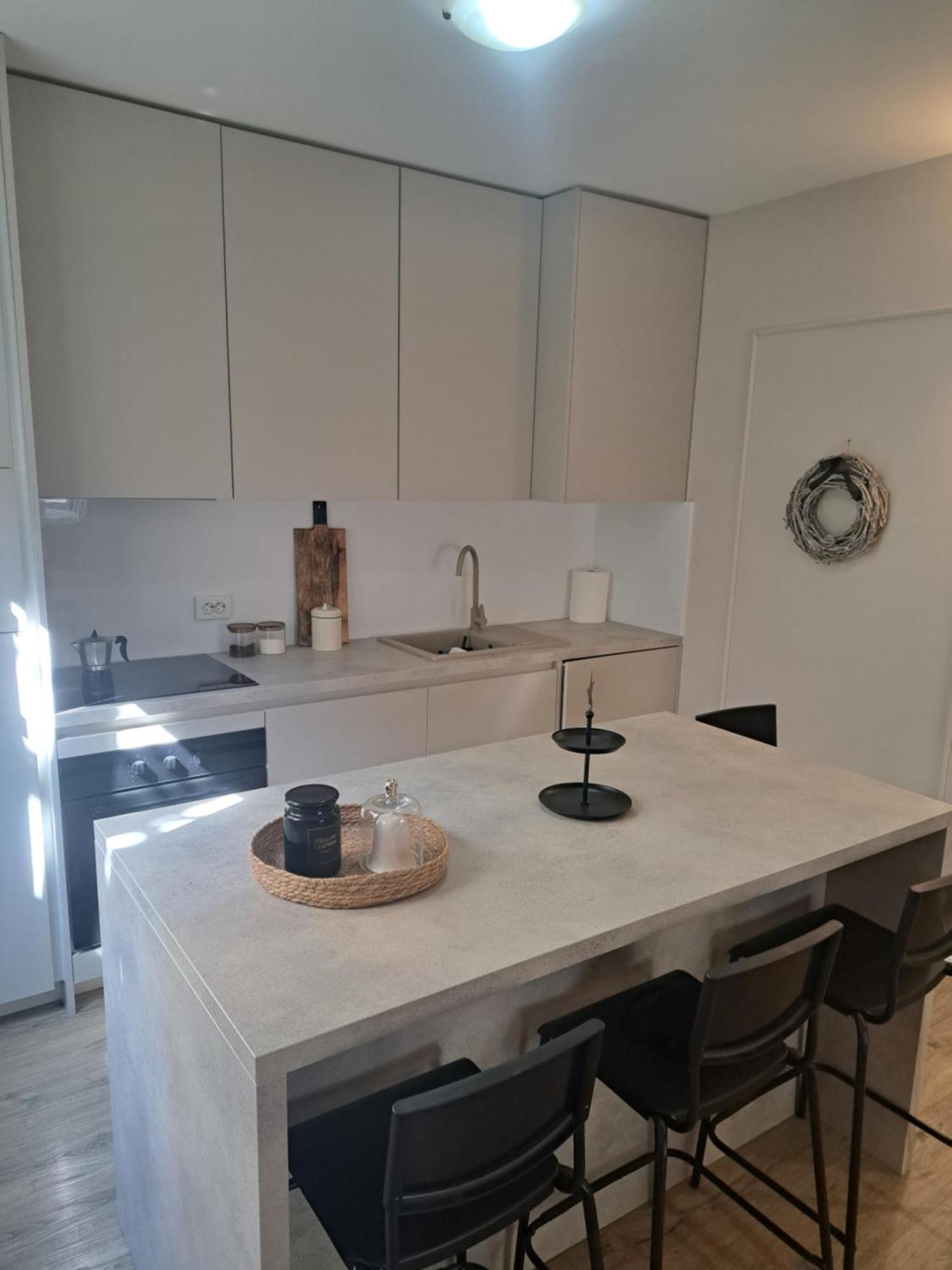 Apartman Petra Zara Esterno foto